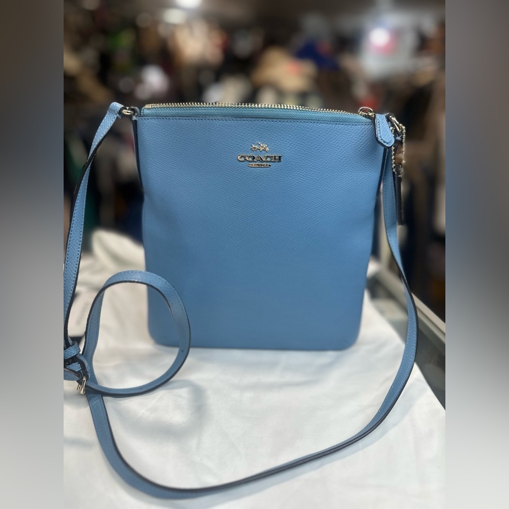 Kitt Messenger Crossbody Bag. New no tag